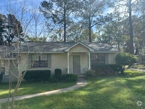 Building Photo - 1571 Coombs Dr