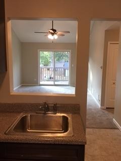 Building Photo - 401 Monroe St