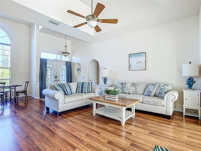 Foto del edificio - 145 Spur Dr