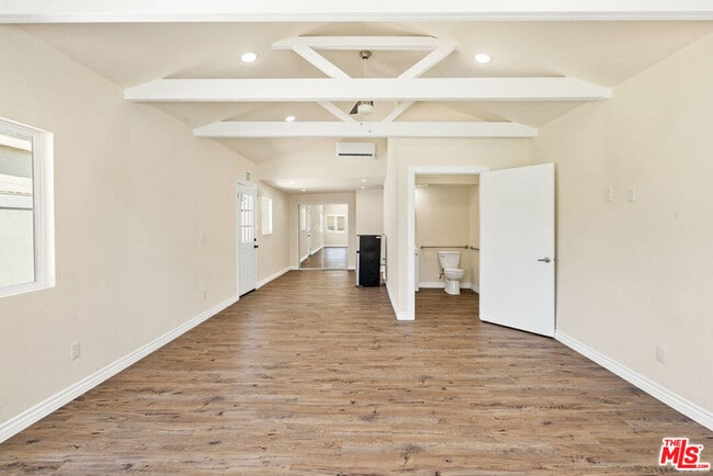 Building Photo - 2742 Santa Anita Ave