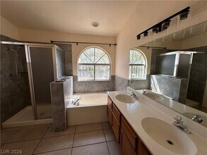 Building Photo - 1585 Rowan Tree Dr