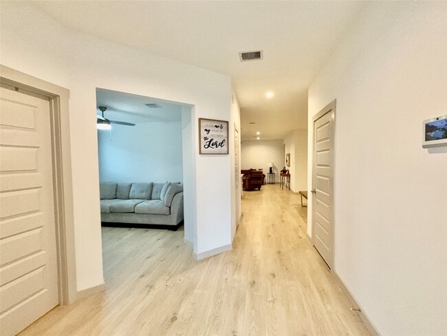 Foto del edificio - 4251 Big Frk Ct