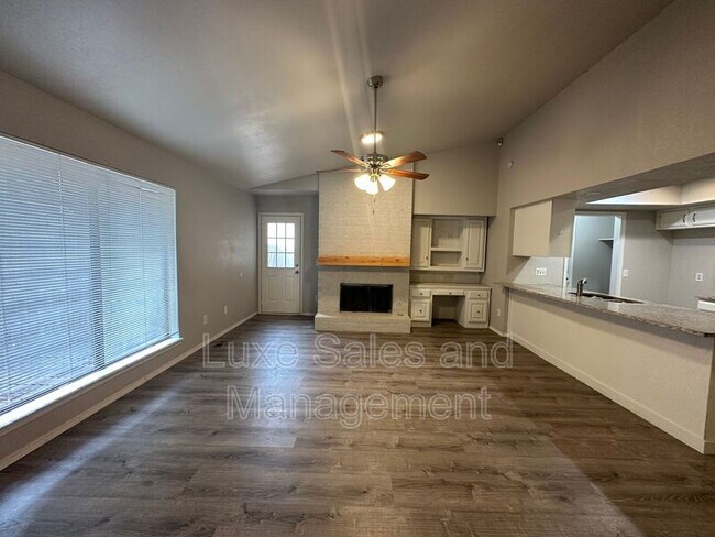 Foto del edificio - 512 NW 137th St