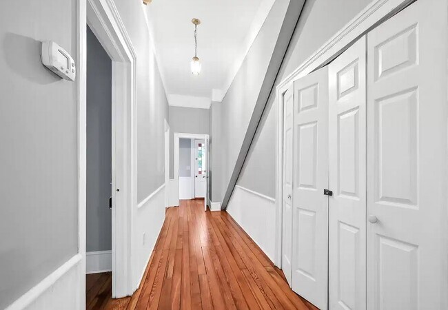 Hallway - 421 S 5th Ave