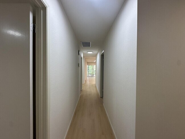 Foto del edificio - 22556 Silver Oak Way