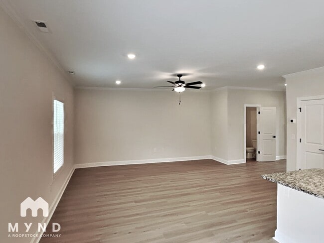 Building Photo - 158 Wembury Ln