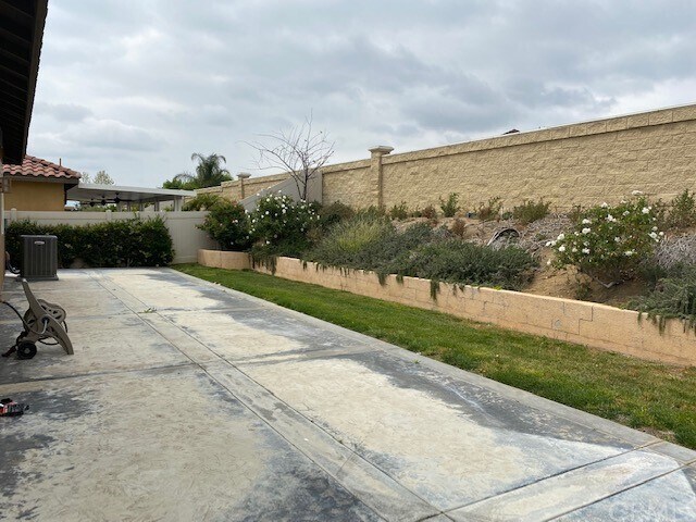 Building Photo - 12050 Geode St