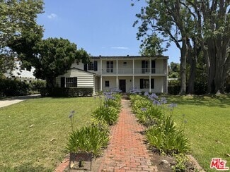 Building Photo - 642 Chaucer Rd