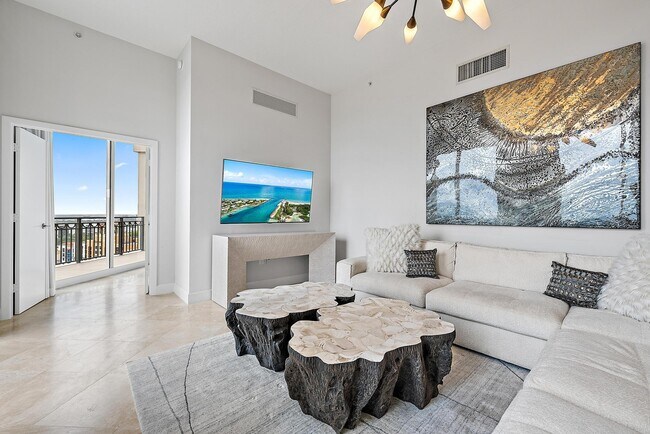 Building Photo - 550 Okeechobee Blvd