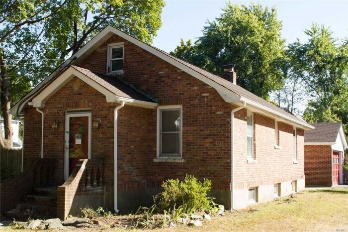 Primary Photo - 3 bedroom in Coram NY 11727