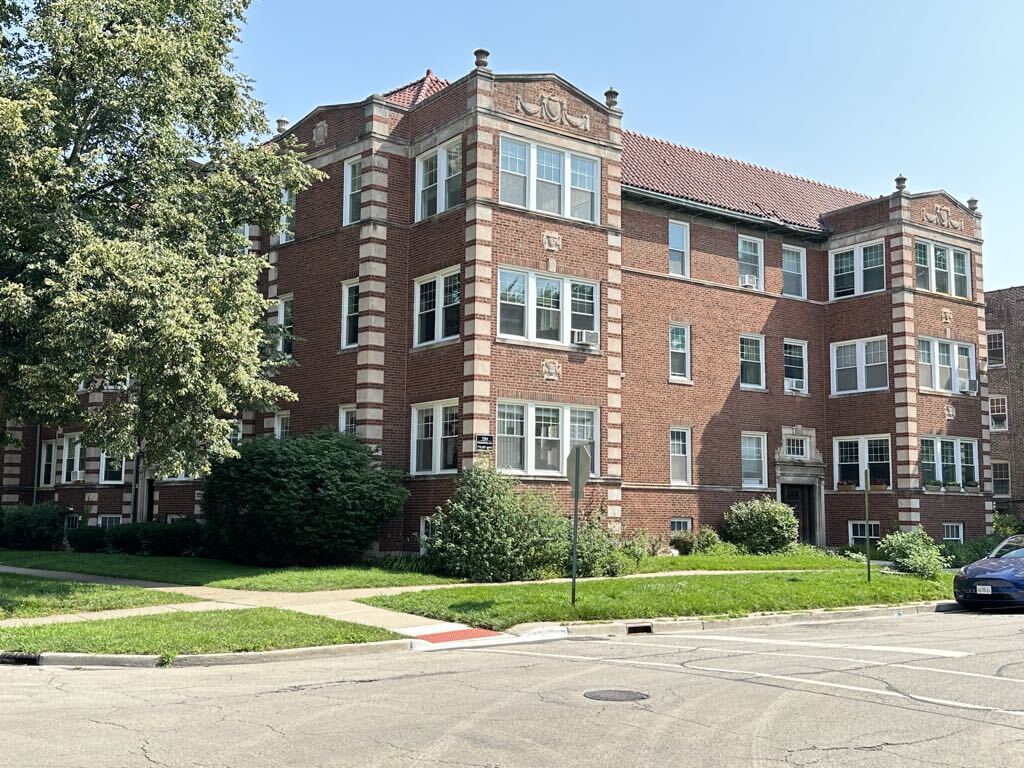 Primary Photo - 805 Judson Ave