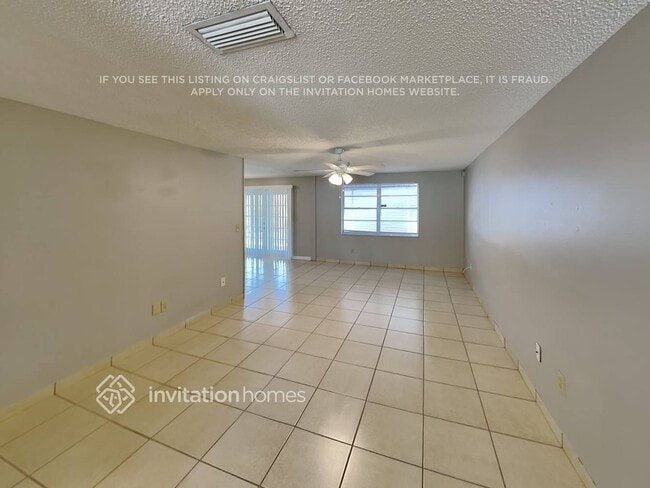 Building Photo - 16012 Sharewood Dr
