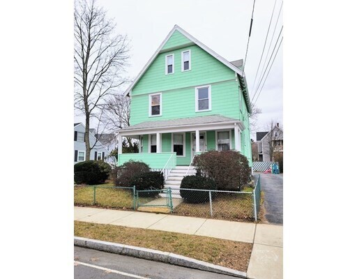 Primary Photo - 10 Greenwood Ave