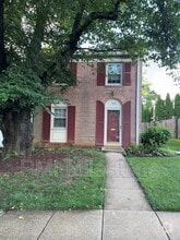 Building Photo - 749 Azalea Dr