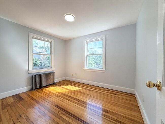 Building Photo - 25 Brookside Rd
