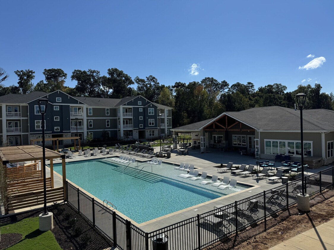 The Alexandria Apartments in Jackson, TN