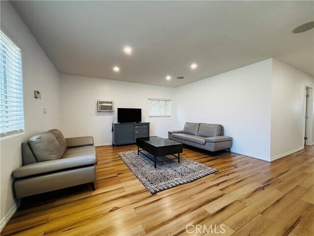 Foto del edificio - 16875 Orangecrest Ct