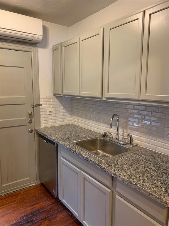 Building Photo - 4217 Wycliff Ave