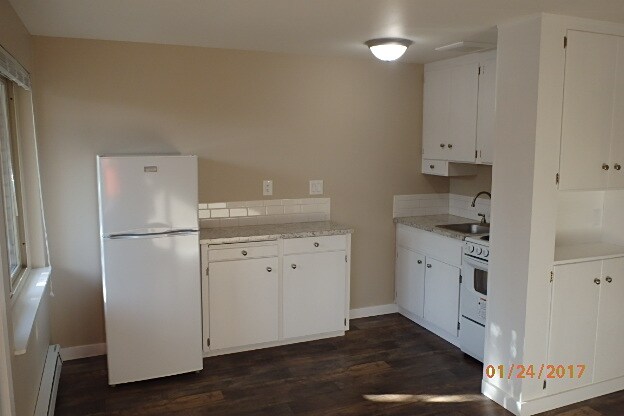 #7 Cocina 2 - Valley Street Apartments