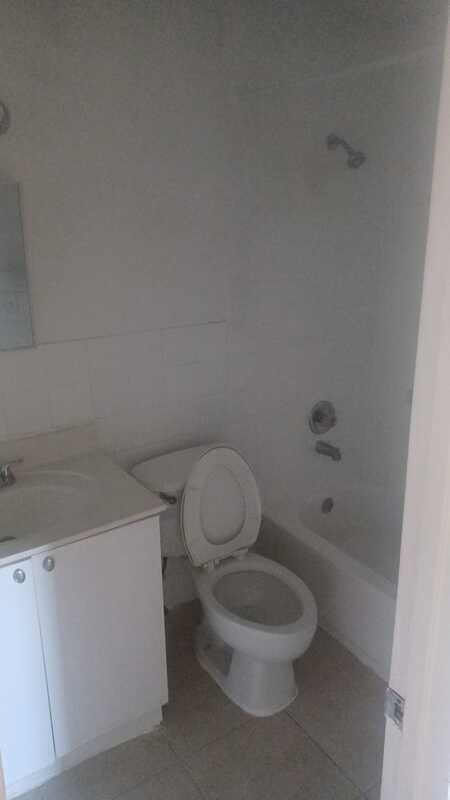 Building Photo - 401 SW 13th Pl