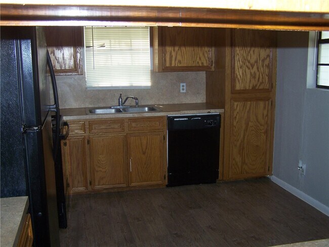 Foto del edificio - 5217 Williams Dr