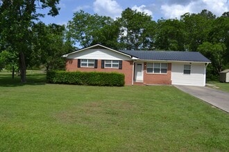 Building Photo - 138 Cypress Cir
