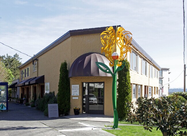 Foto del edificio - 1928 43rd Ave E