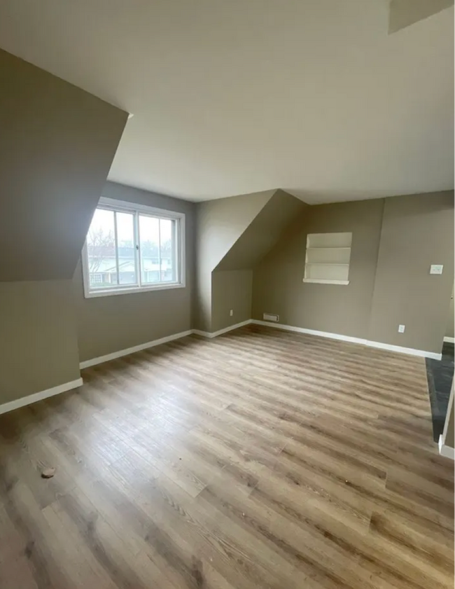 Building Photo - 5857-5859 N 93rd