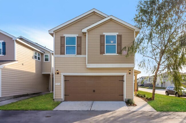Building Photo - 19234 Red Argan Ct