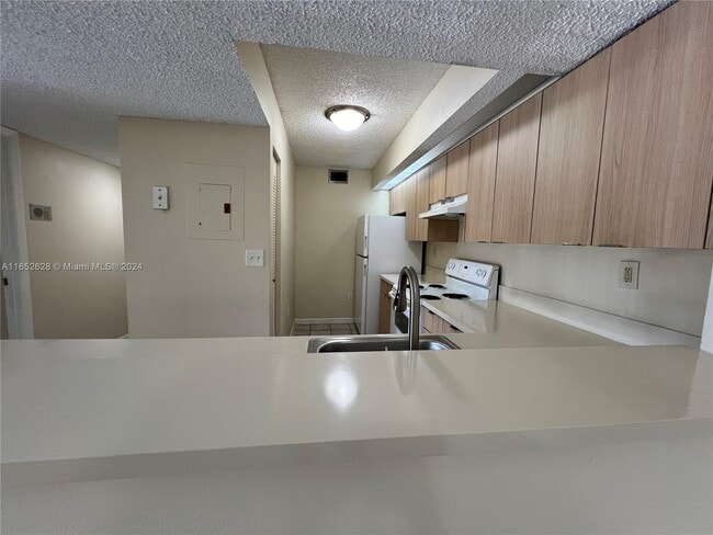 Building Photo - 8660 SW 212th St