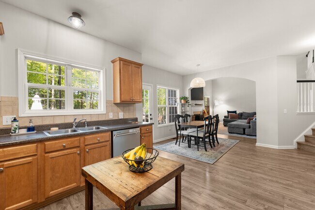 Foto del edificio - 3947 Walnut Grove Way