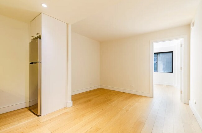 Foto del edificio - 334 E 22nd St