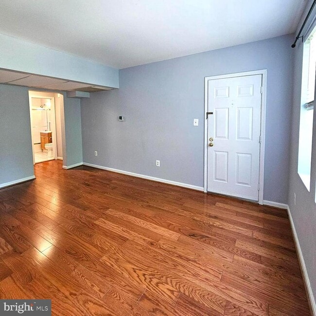 1782 N Troy St Unit 702, Arlington, VA 22201 Room for Rent in