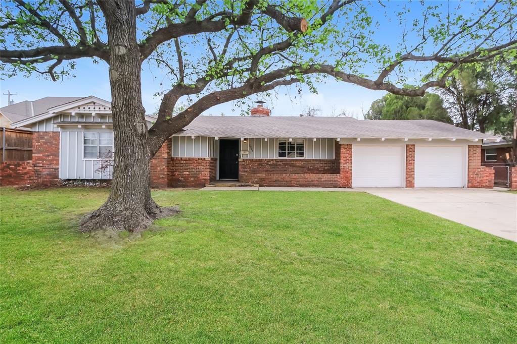 Primary Photo - 2904 Huntleigh Dr