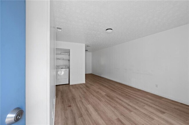 Foto del edificio - 1008 Davis St