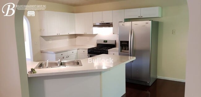 Building Photo - Lithonia 5BR/3B Split Level Home