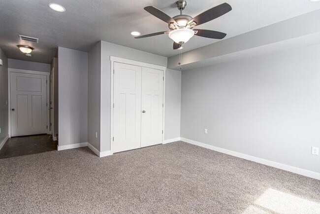 Foto del edificio - Amazing Paytons Quarry Townhome in Herriman