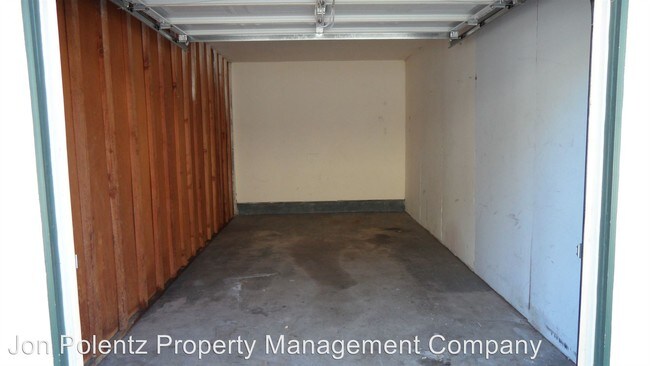Building Photo - 1717 N Rainwood Cir