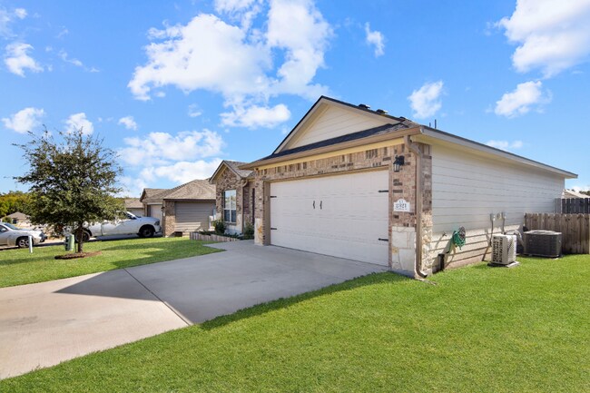 Foto del edificio - 2321 Vicksburg Ln