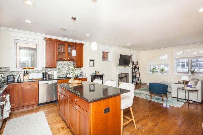 Building Photo - 2708 N Lehmann Ct