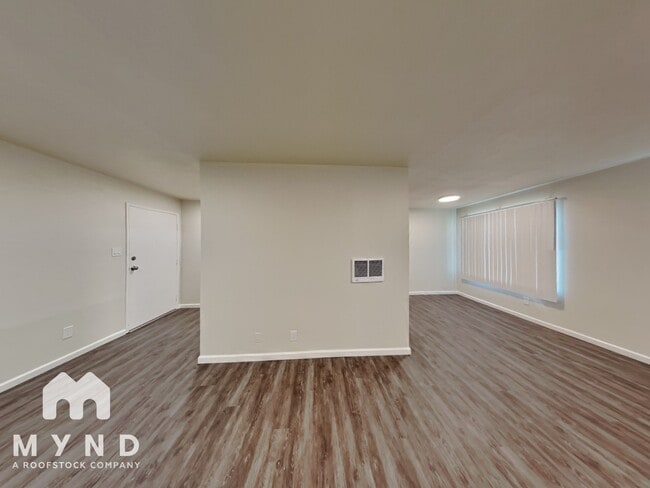 Building Photo - 240 Athol Ave