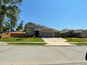 Building Photo - 748 Wedgewood Pk