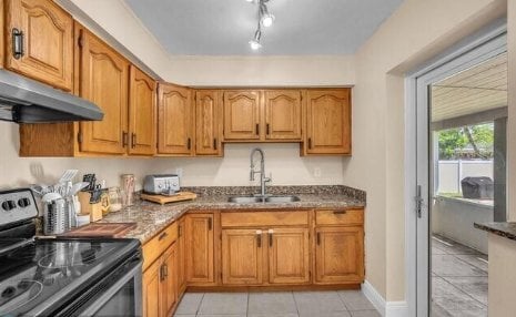 Foto del edificio - 7548 Farragut St