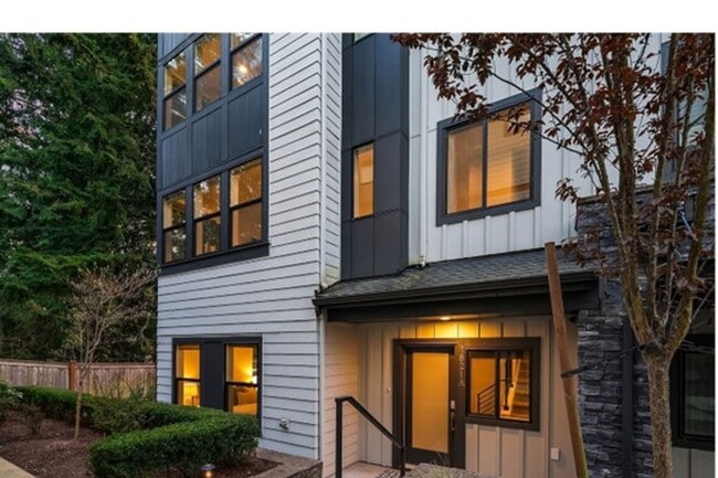 Building Photo - Stunning 4-bedroom, 3.5-bath end-unit town...