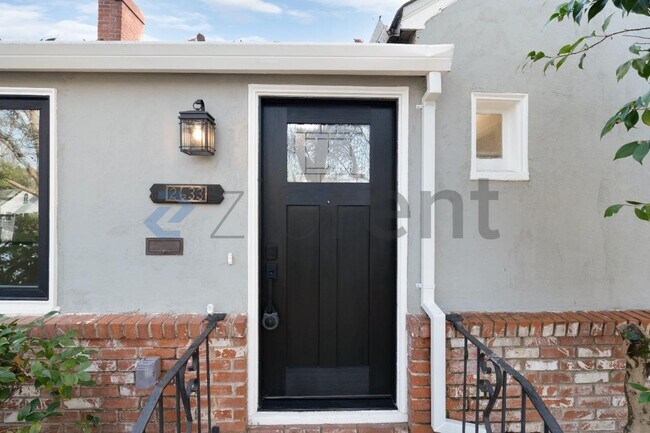 Foto del edificio - 2633 16th St