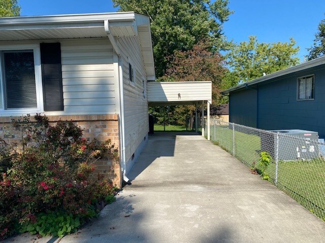 Foto del edificio - 1603 S Mack Smith Rd