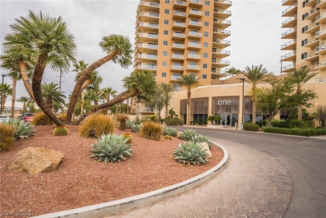 Foto del edificio - 8255 S Las Vegas Blvd