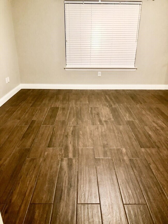 Foto del edificio - 6315 Canyon Rock Way