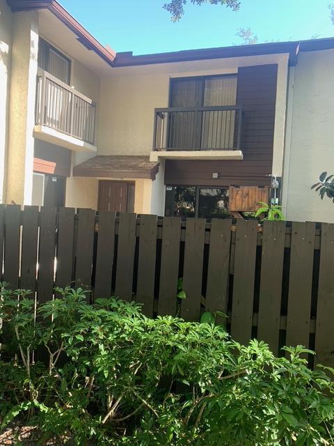 Building Photo - 3599 Cocoplum Cir