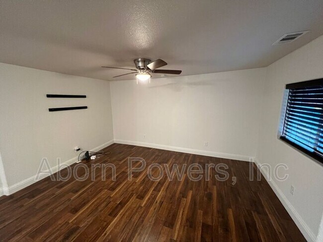 Foto del edificio - 3093 Wiltse Rd